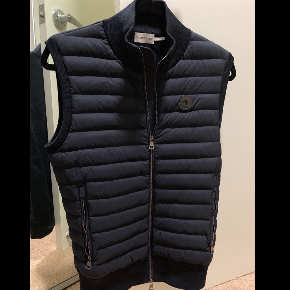 Navy blue men’s Moncler vest